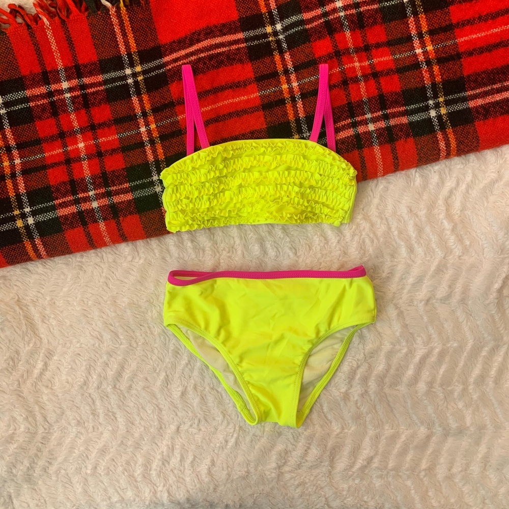⭐️4 for $30 ⭐️ Yellow bathing suit